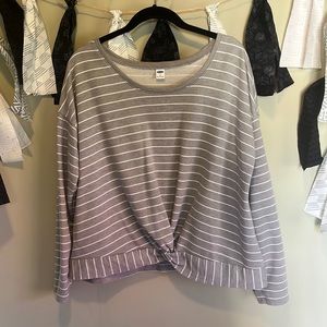 Comfy crew neck (semi- cropped)